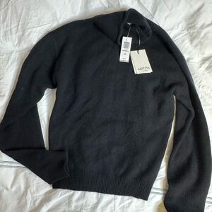 NWT: Aritzia Cashmere Sweater in Size XXS